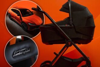 Lamborghini Silver Cross Stroller: Image of the limited-edition "Reef AL Arancio" stroller.